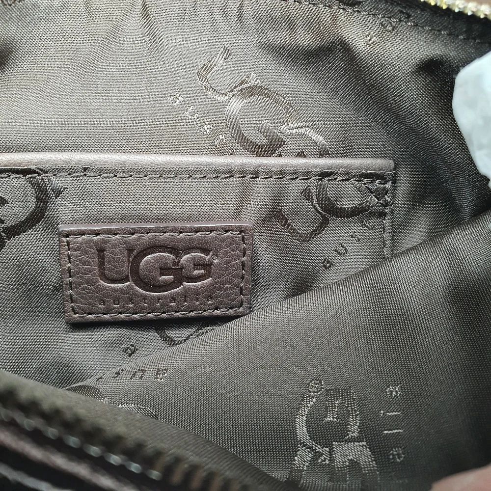 UGG Large Wristlet - Chocolate Brown NWT - Picture 6 of 9